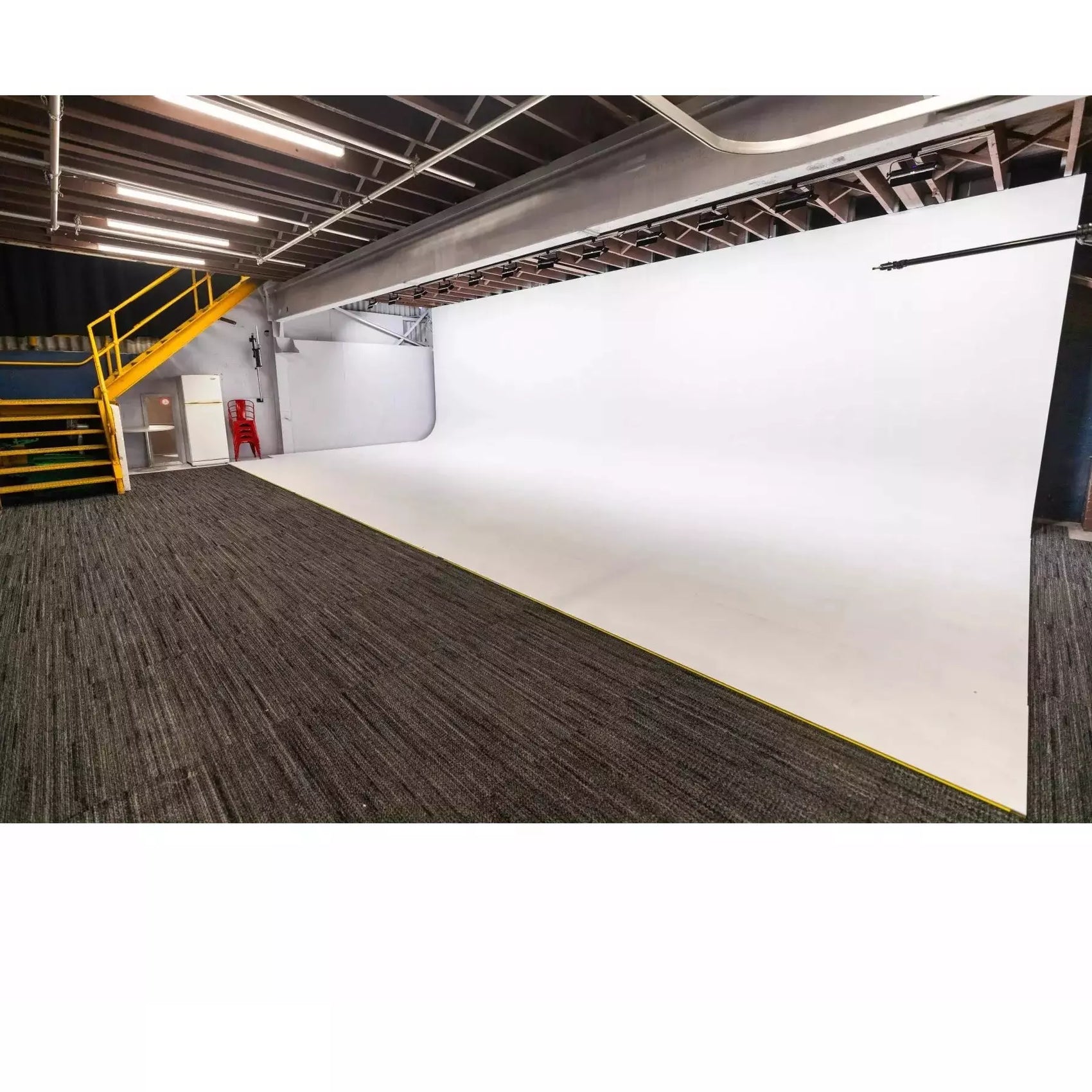 Photography Studio Hire Sydney — What's Included and What to Expect