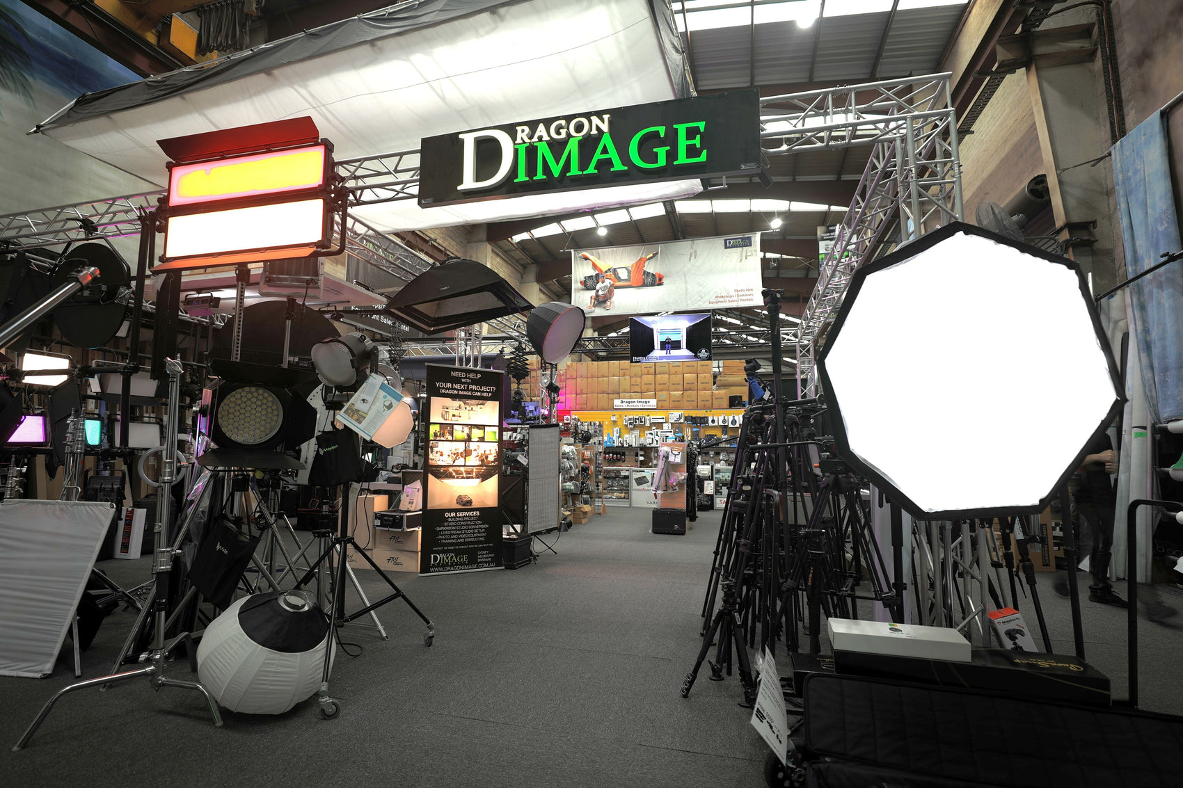 Brisbane - Sales Person Wanted for Photo, Video and Content Creation Equipment